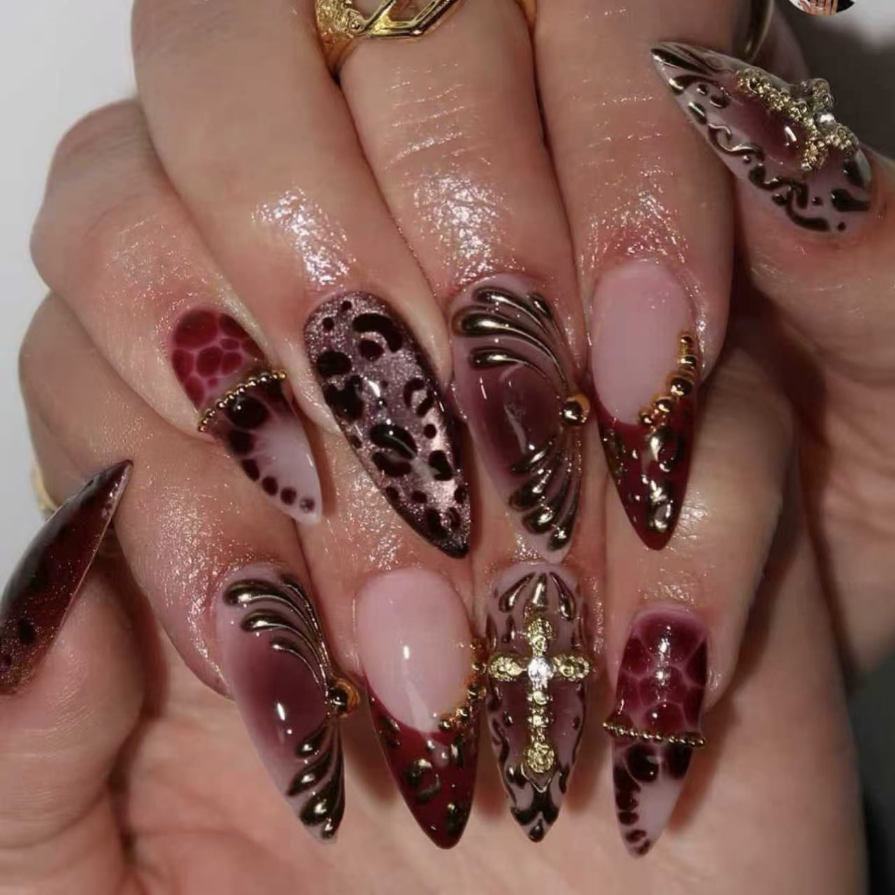 Pressed Flower Art - Medium fake nails for women gradient